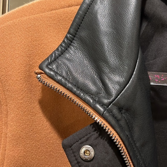 Camel and black cropped coat NWT - Picture 7 of 10